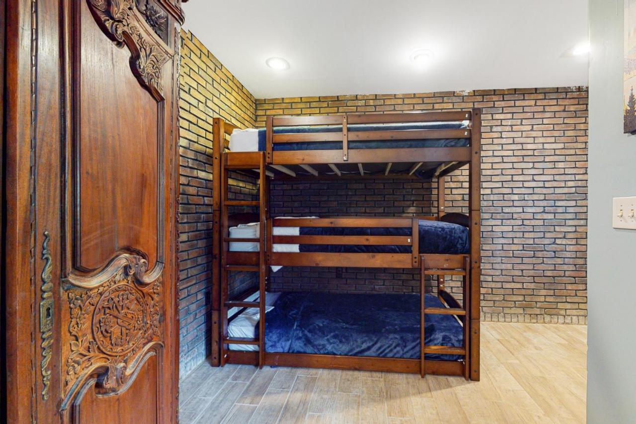 Smoky Mountain Castle Caretaker'S Apartment Sevierville Luaran gambar