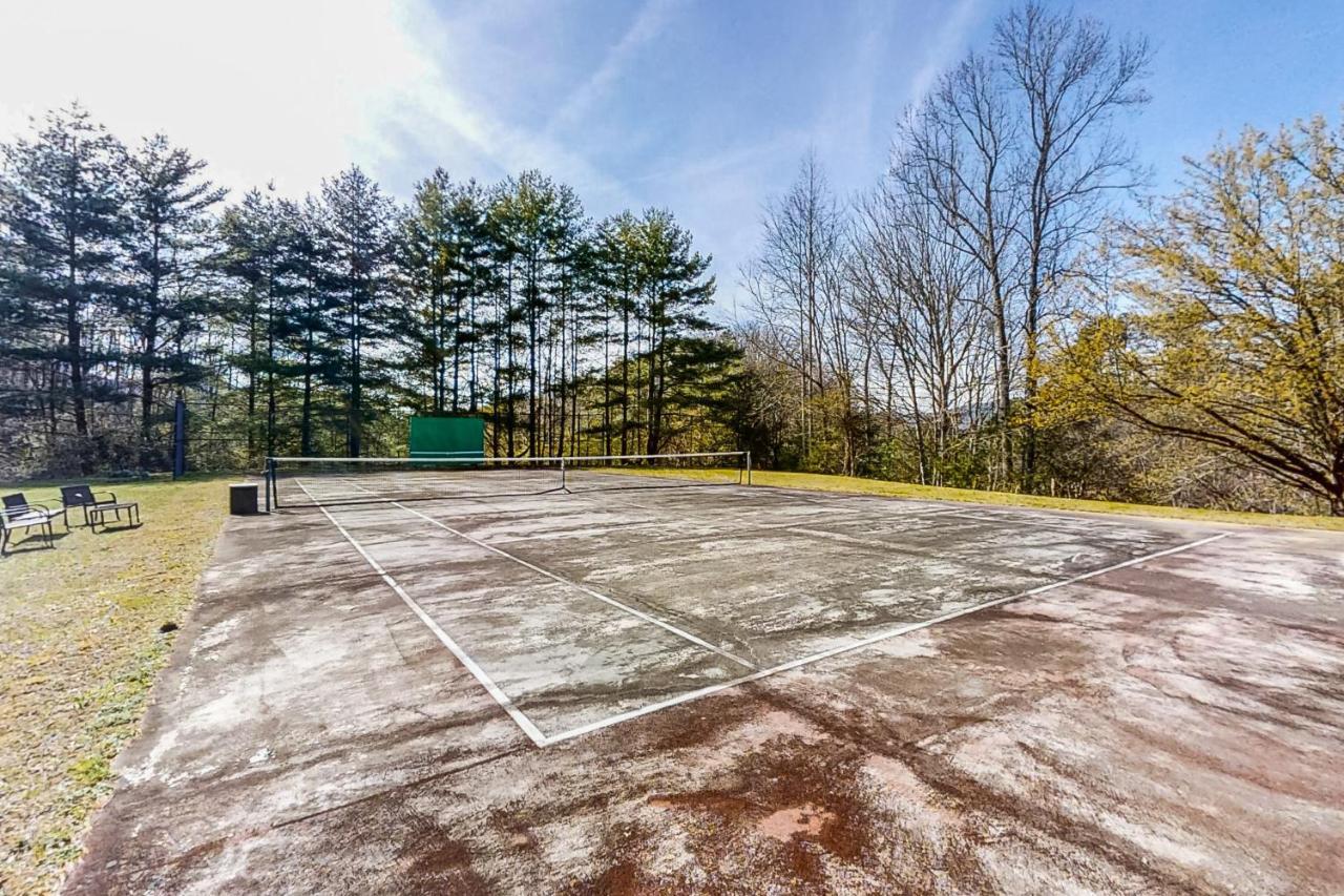 Smoky Mountain Castle Caretaker'S Apartment Sevierville Luaran gambar